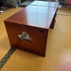 収納棚　机出てきますの画像