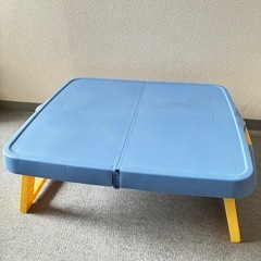 折りたたみ テーブル の画像