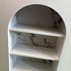 【ドリーム川西店限定】☆ジモティー見たよ割引☆大理石風マントルピース飾り棚  クリーニング済み 【212556000034914】の画像