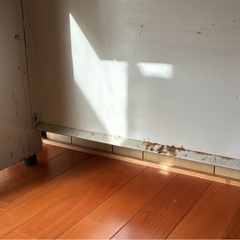 事務用デスクと椅子セットの画像