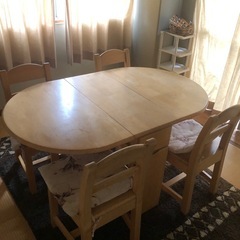 折りたたみテーブル椅子4脚付きの画像