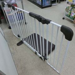 ②日本育児 ベビーゲート おくだけタイプ 直列時最大幅122cm ブラウン系 とおせんぼ 札幌 西野店の画像