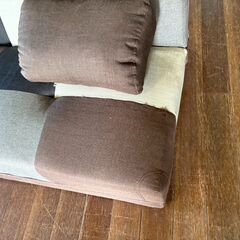 ソファーベッドの布の縫い目が外れてます。無料でプレゼントします！の画像