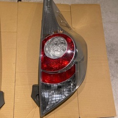 １０系アクアテールレンズの画像