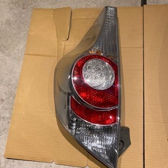 １０系アクアテールレンズの画像