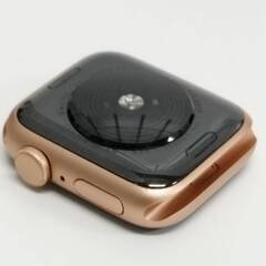 Apple Watch SE 第1世代/GPS/40mm/A2351/ゴールド〈MKQ03J/A〉 の画像