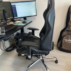 ゲーミングチェアの画像