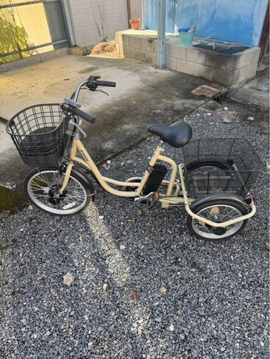 電動アシスト三輪車