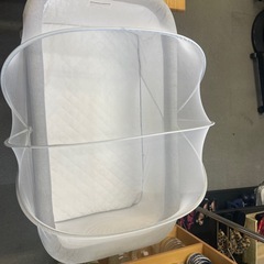 ヤトミ　YATOMI リビングベッド 2in1 折り畳みベビーベッドの画像