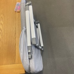 ヤトミ　YATOMI リビングベッド 2in1 折り畳みベビーベッドの画像