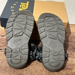 Teva テバ サンダル ブラック系 15cmの画像