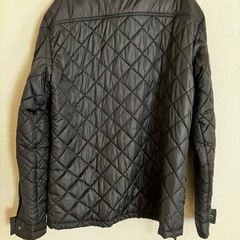 ブラック キルティングジャケットの画像