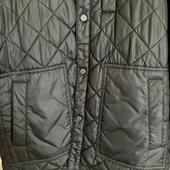 ブラック キルティングジャケットの画像