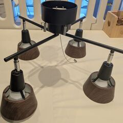 VENTOTA シーリングライト 4灯 リモコン・LED電球つきの画像