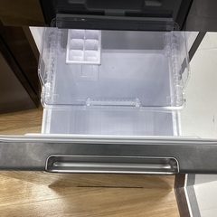 【安心6ヶ月保証付き】2ﾄﾞｱ冷蔵庫　 SHARP　SJ-GD15G-B 　2021年製の画像