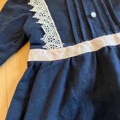 ネイビー 長袖 ワンピース 110程度　レース装飾の画像