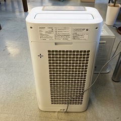 A2511-156 SHARP 加湿空気清浄機 KI-HS70-W プラズマクラスター ホワイト 2018年製 通電確認済み キズ汚れ有りの画像