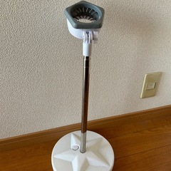 ドライヤースタンドの画像