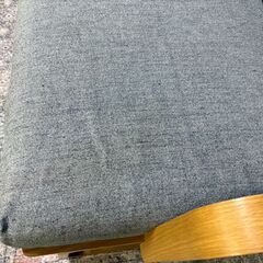 【11/29（土）限定！指定先へ送料無料でお届けします（墨田区、江東区、台東区）】無印良品 リビングでもダイニングでもつかえる ソファチェア 2脚セット アーム付き オーク材の画像