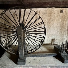 ★木製糸巻★　旧家蔵出し　機糸巻き機 紡ぎ機 古民家 古民具 骨董 古道具 レトロ アンティーク ディスプレイ　2台の画像