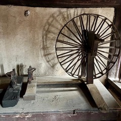 ★木製糸巻★　旧家蔵出し　機糸巻き機 紡ぎ機 古民家 古民具 骨董 古道具 レトロ アンティーク ディスプレイ　2台の画像
