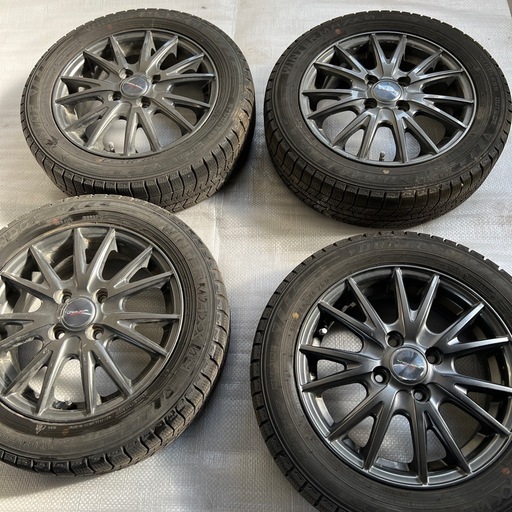 スタッドレスタイヤ