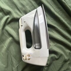 TOSHIBA　東芝　スチームアイロン　ハイパワー　1000W　TA-Z3の画像