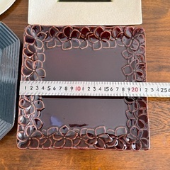 【食器】プレート４枚　訳ありの画像