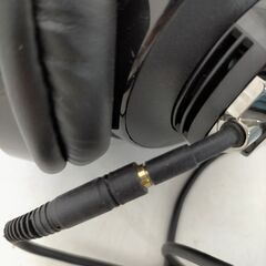  【美品】KAWAI SH-7 有線ヘッドホン　黒　電子ピアノ用　高遮音性 練習用 　スタイリッシュなデザイン　高音質を提供　 カワイ デジタルピアノに最適 変換プラグ付属 　251110-11Yの画像