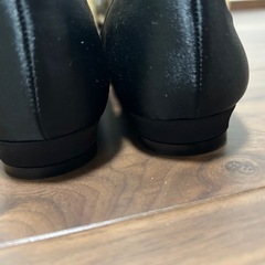 【美品】MANOLO BLAHNIK Hangisi マノロブラニク　ハンギシ　パンプス　フラットシューズ　38の画像