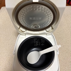 美品　TOSHIBA  ジャー炊飯器　３合炊きの画像