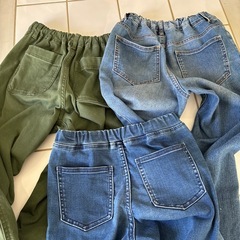 GUユニクロ130140カジュアルデニムズボン3枚セットの画像