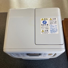 A2511-157 CORONA 石油ファンヒーター FH-M2510Y ホワイト 2010年製 3.6L 通電確認済み キズ汚れ有りの画像