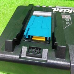 マキタ DC18RD 2口充電器【船橋馬込店】【店頭取引限定】【中古】管理番号：ITJZGQ26E054の画像