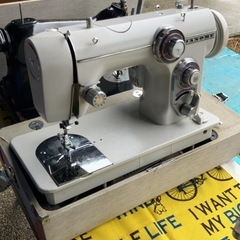 「ジャノメ（JANOME）」のミシンの画像