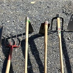 【B391】クワ/鍬/備中鍬/ホーク/草刈り/ショベル/スコップ/熊手/13点セット/工具/土掘り/土掘り起こし/畝作り/用品/園芸/雑貨/農具/農機具/庭/農作業/農業の画像