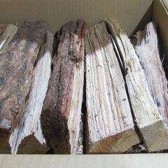 お引取り限定！！　土佐　薪（まき）（ナラ）　10ｋｇ程度　　の画像