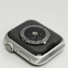 Apple Watch Nike Series 4/GPS/40mm/A1977/シルバー〈MU6H2J/A〉 の画像