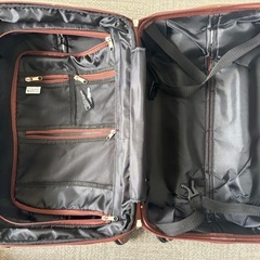 スーツケースの画像