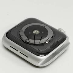 Apple Watch Nike Series 4/GPS/40mm/A1977/シルバー〈MU6H2J/A〉 の画像