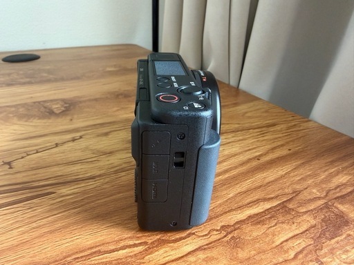 【ほぼ新品】SONY ZV-1 vlog cameraカメラ