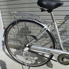 E674★限定特価★ 中古自転車 【　27インチ　シティ　ミヤタ　CBCLUB　シルバー 　ベルト】の画像