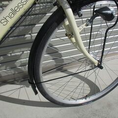 E676★限定特価★ 中古自転車 【　27インチ　シティ　白　6段　LEDオートライト 】の画像