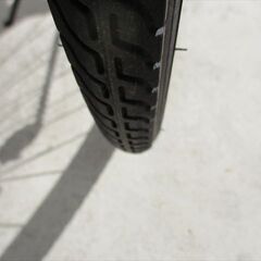 E676★限定特価★ 中古自転車 【　27インチ　シティ　白　6段　LEDオートライト 】の画像