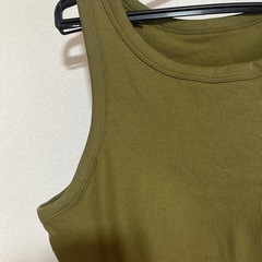 新品　UNIQLO ブラタンクトップ XL
の画像