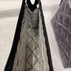 ポーチ　色違い2個セットの画像