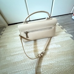 ショルダーバッグの画像