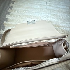 ショルダーバッグの画像