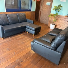 ソファー2人掛け⭐︎クッション2つ付きの画像