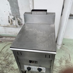 業務用ガスフライヤーの画像